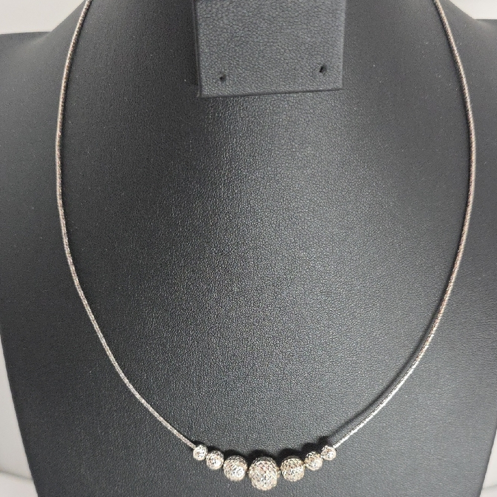 Sophisticated Silver Pearl Necklace Minimalist Design